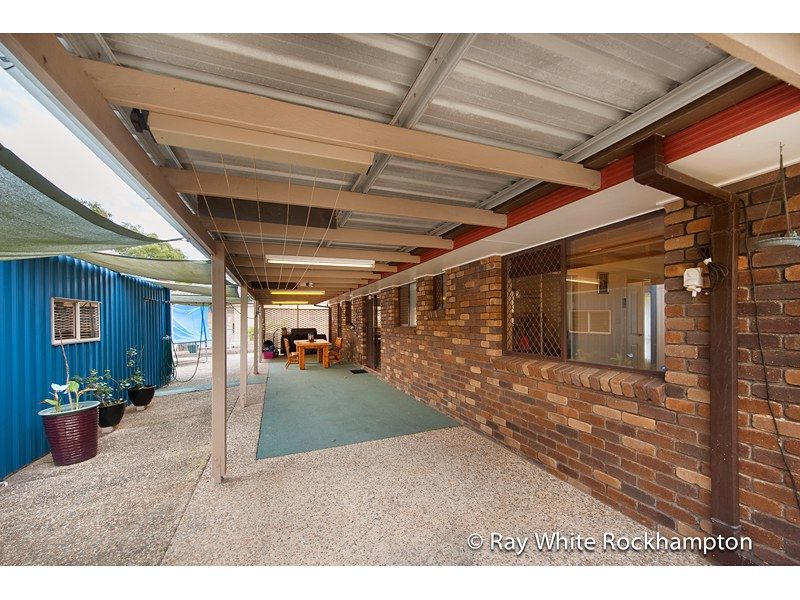 33 Kavanagh Crescent, KOONGAL, QLD 4701