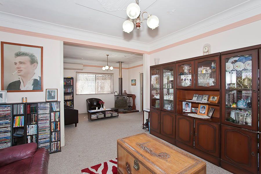 4 Loudon Street, South Toowoomba, QLD 4350