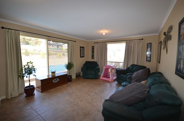9 Mitchell Flat, BURRA, SA 5417