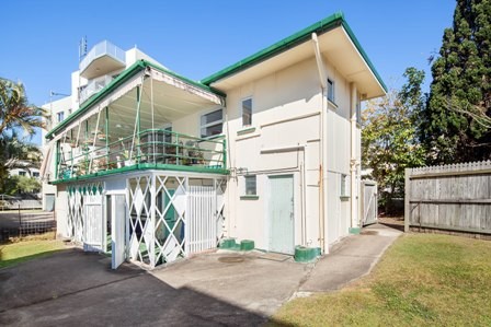 8 Moreton Parade, KINGS BEACH, QLD 4551