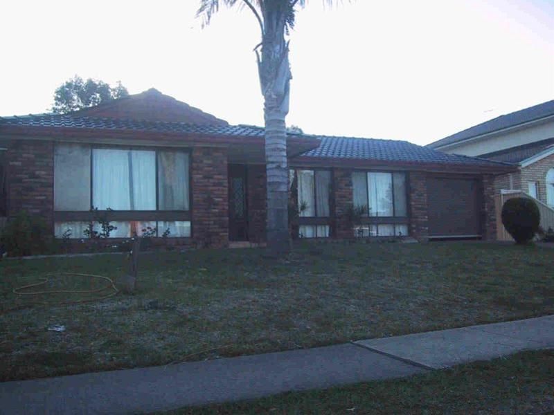 5 Macedon Street, BOSSLEY PARK, NSW 2176