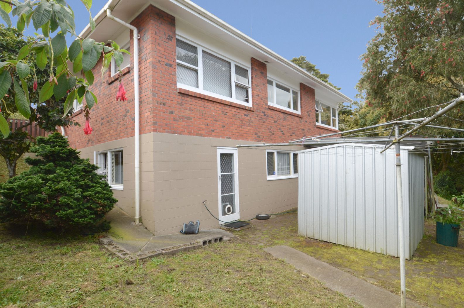 3/9a Beach Road, MELLONS BAY, Manukau City