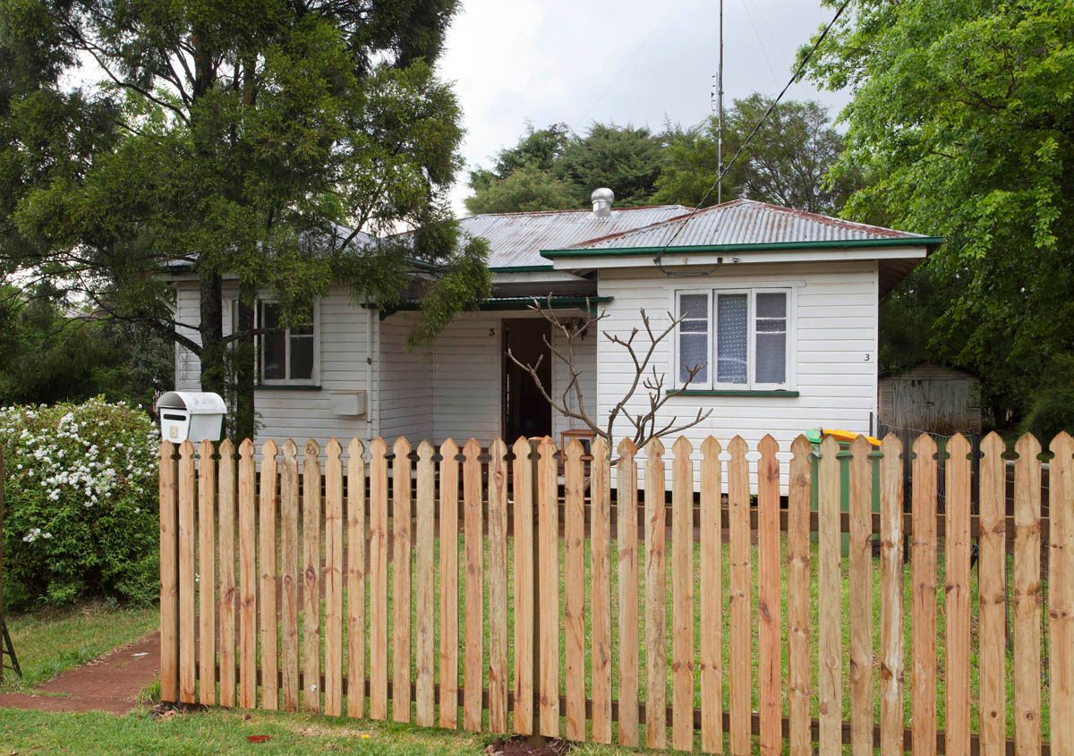 3 Waverley Street, NORTH TOOWOOMBA QLD 4350