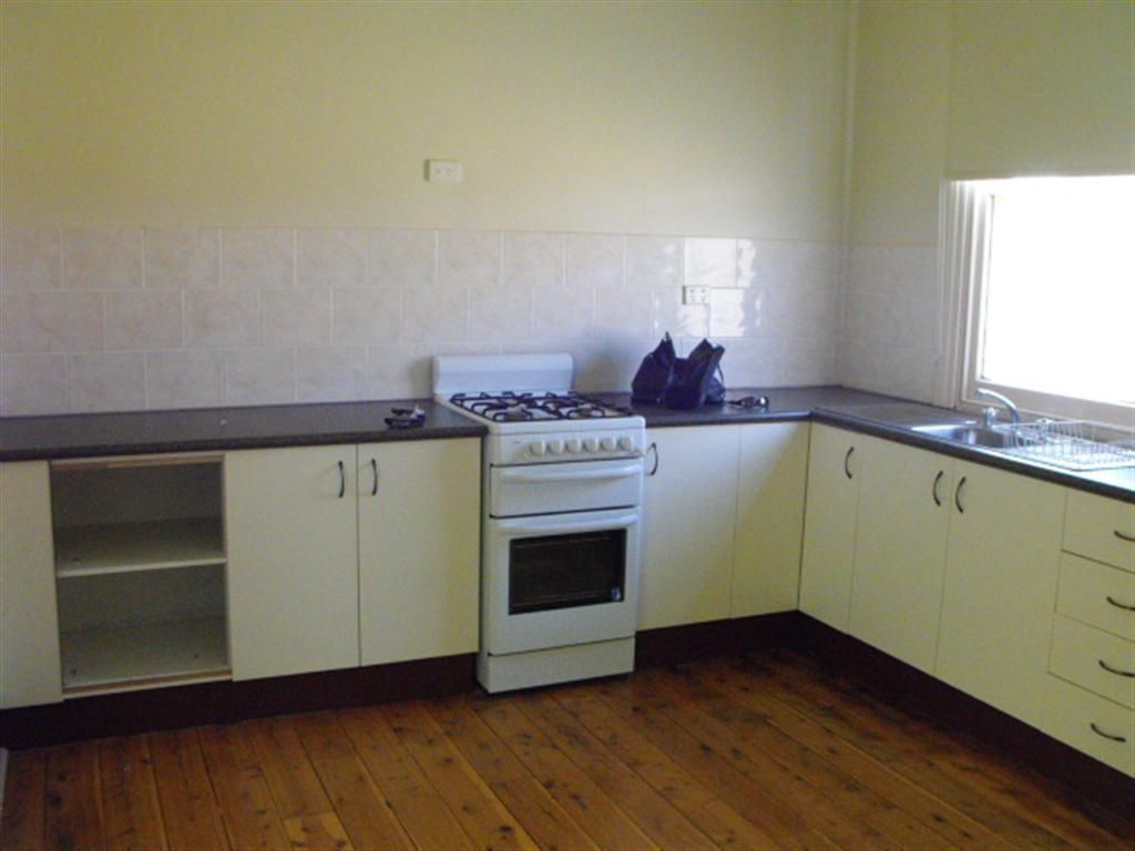 26 Elizabeth Street, PARKES, NSW 2870