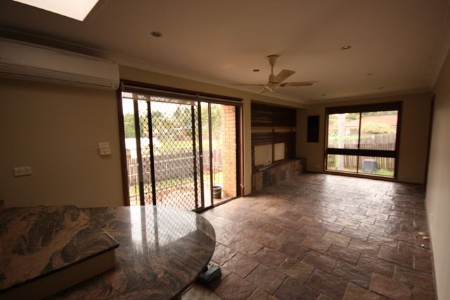 39 Serpentine Place, EAGLE VALE, NSW 2558