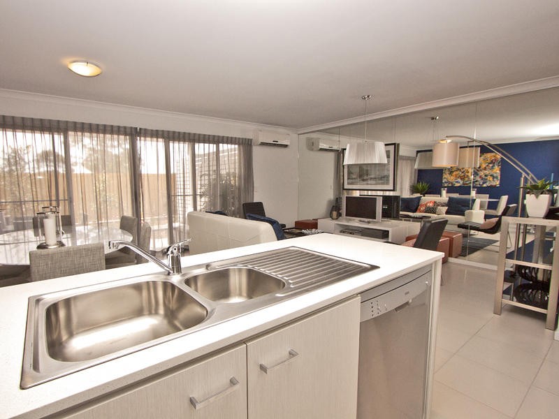 66 Cowie Road, CARSELDINE, QLD 4034