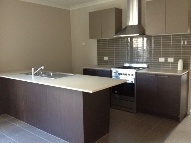 33 Viewside Crescent, CRAIGIEBURN, VIC 3064