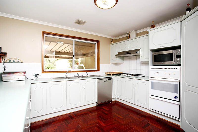 2 Orietta Court, ANGLE VALE, SA 5117