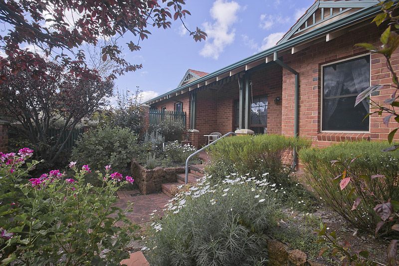 27 Central Road, KALAMUNDA WA 6076