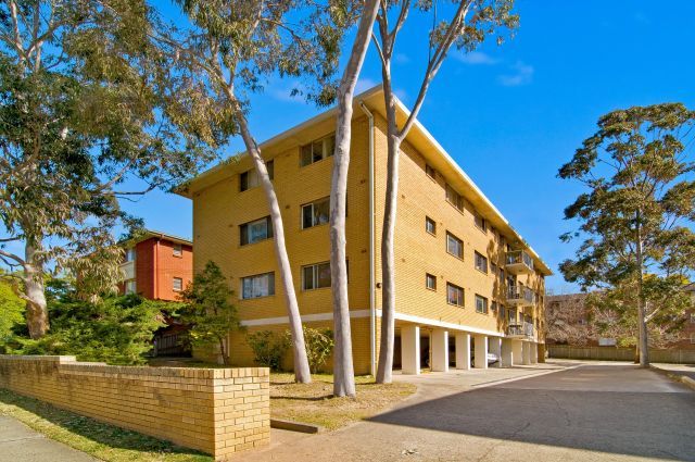 10 Harvard Street, GLADESVILLE NSW 2111