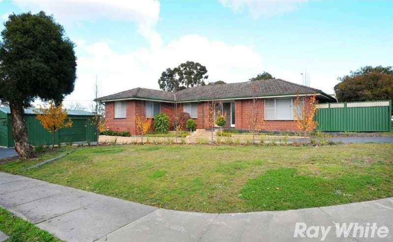 1 Gabrielle Court, FERNTREE GULLY, VIC 3156