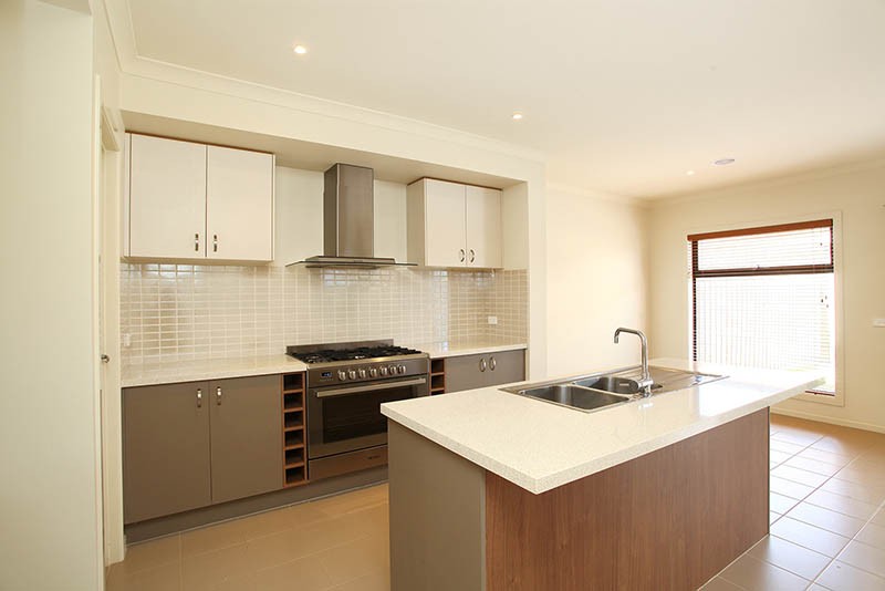 9 Durer Walk, MERNDA, VIC 3754