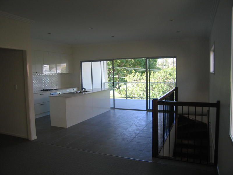 2/ 8 Ernest Street, LUTWYCHE, QLD 4030