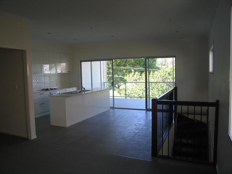 2/ 8 Ernest Street, LUTWYCHE, QLD 4030
