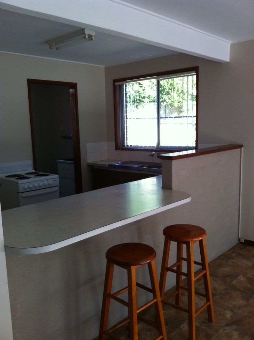 2/143 Cambewarra Road, BOMADERRY, NSW 2541