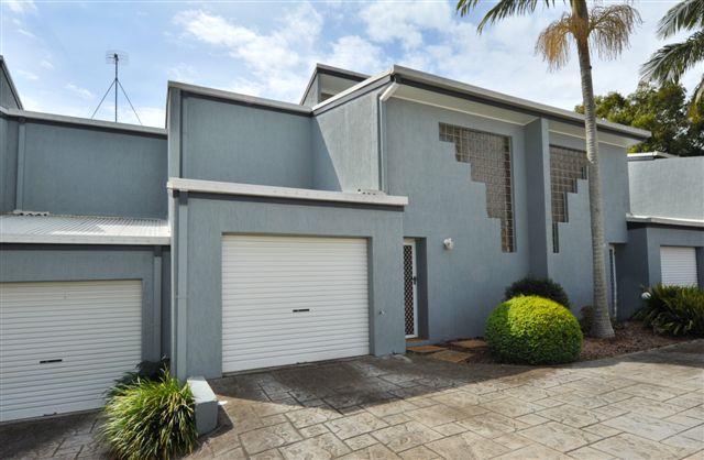 Unit 3 328 Hume Street, CENTENARY HEIGHTS QLD 4350