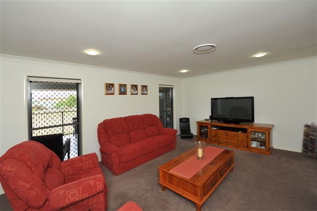 1 Madison Court, GLENVALE, QLD 4350
