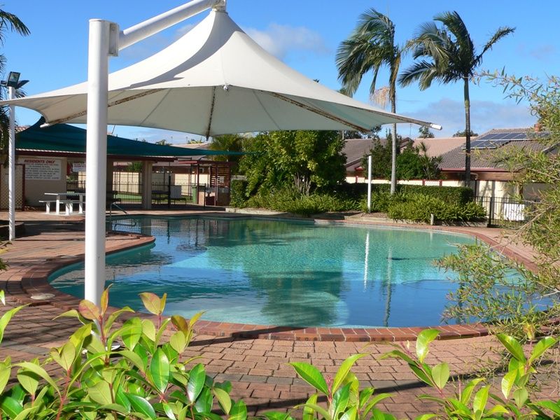 128 Benowa Road, SOUTHPORT QLD 4215