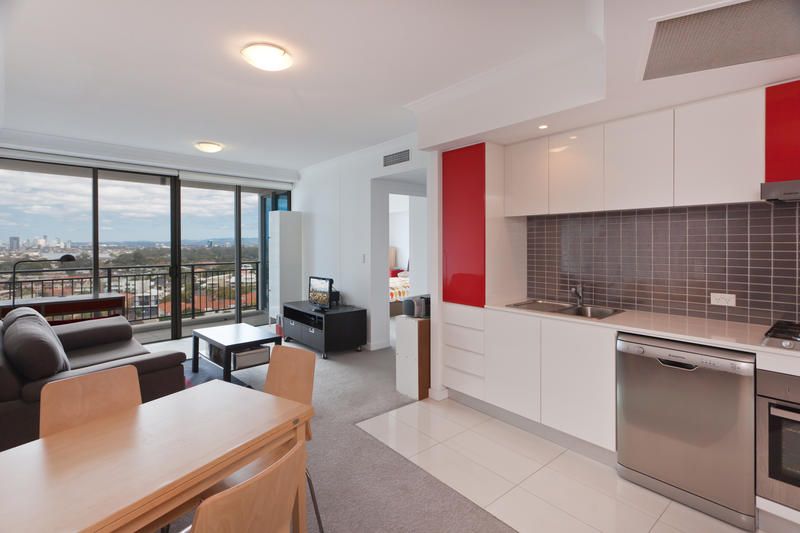 5 Lawson Street, SOUTHPORT, QLD 4215