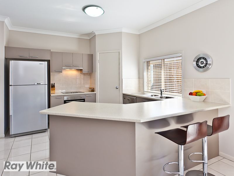 8 Planigale Crescent, NORTH LAKES, QLD 4509