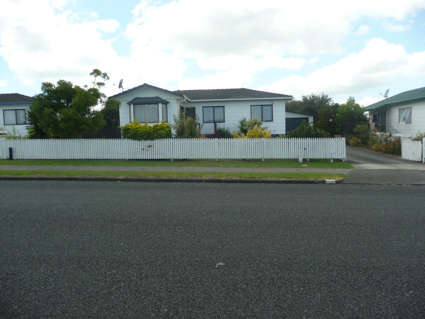 33 Barneys Farm Road, MANUREWA, Manukau City