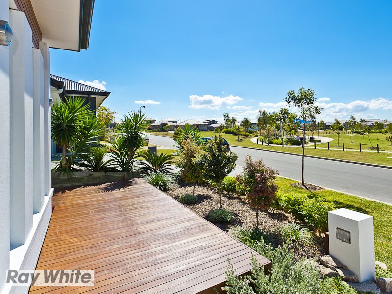 33 Friars Crescent, NORTH LAKES, QLD 4509