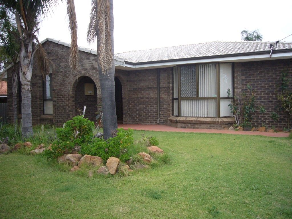 14 Tuart Street, RANGEWAY WA 6530