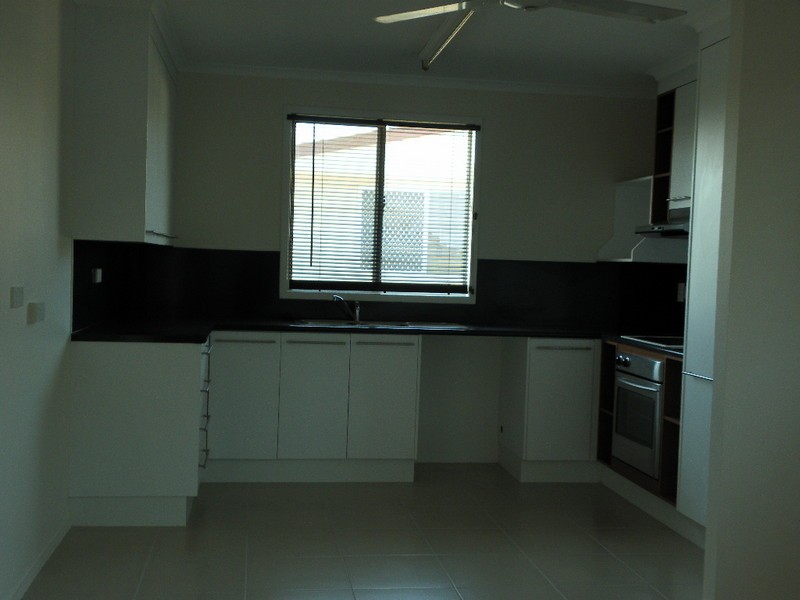9 Cork Street, BLACKWATER, QLD 4717