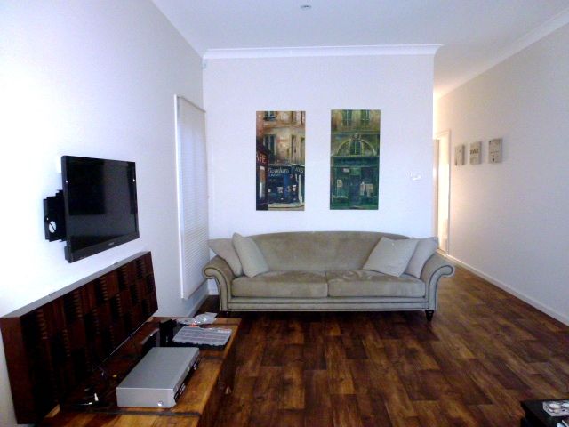 NEWTOWN, NSW 2042