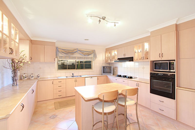30 Darling Street, HUGHESDALE, VIC 3166