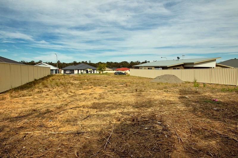 8 Zieria Avenue, NORTH NOWRA, NSW 2541