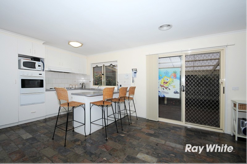 9 Pine Hill Court, CRANBOURNE, VIC 3977