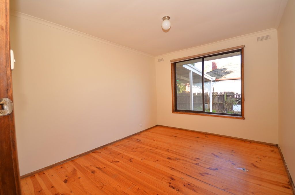 4 Hocking Avenue, MOUNT CLEAR, VIC 3350