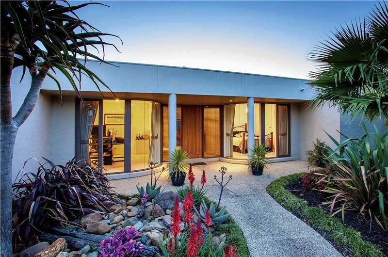 8 Veedale Court, LARA VIC 3212