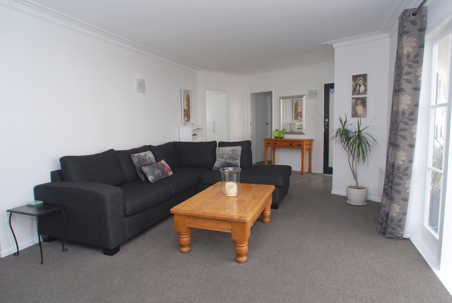 11 Bond Crescent, FORREST HILL, North Shore City