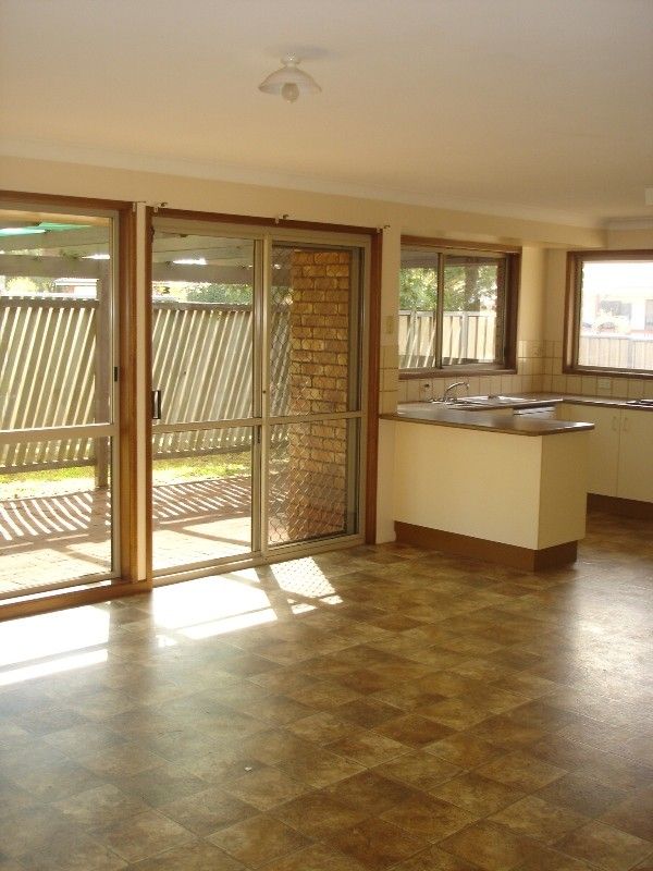 7 Platz Street, DARLING HEIGHTS, QLD 4350
