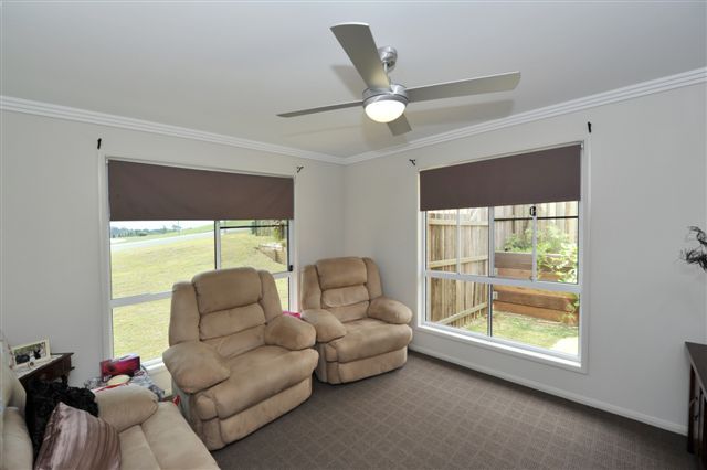 32 Elizabeth Kenny Court, HARRISTOWN, QLD 4350