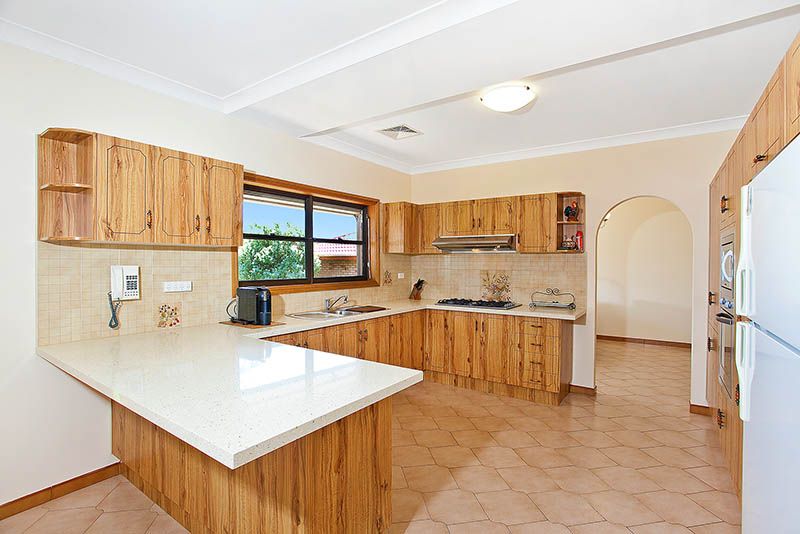 46 Tarra Crescent, OAK FLATS, NSW 2529