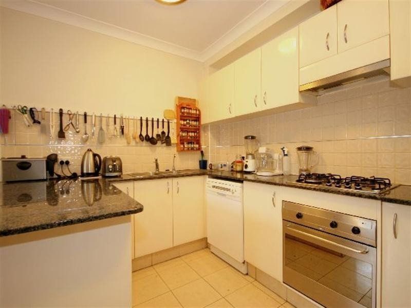 YAGOONA, NSW 2199
