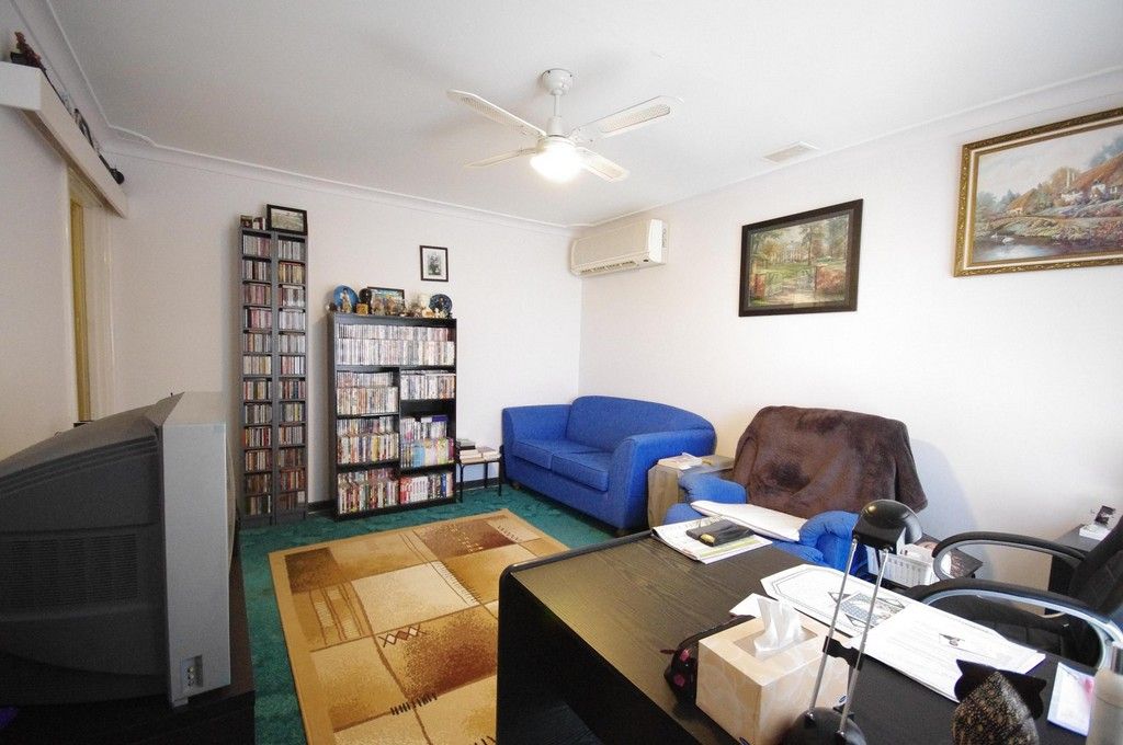 41 Connell Way, GIRRAWHEEN, WA 6064