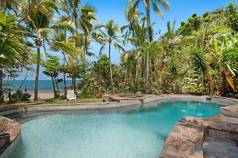 1 Peacock Street, TRINITY BEACH, QLD 4879