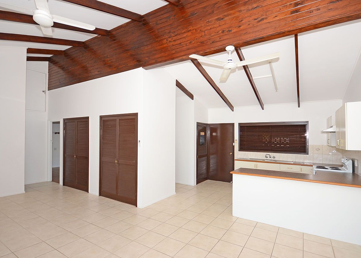 9 Tingira Terrace, SCARNESS, QLD 4655