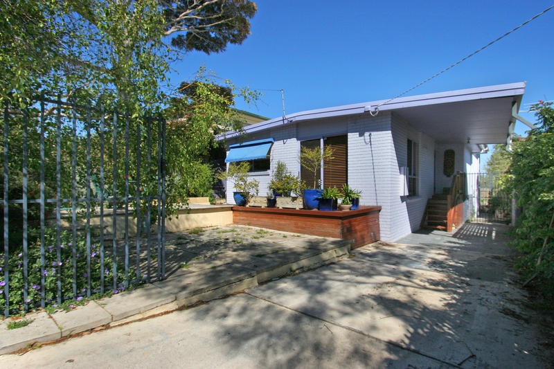 16 Seventh Avenue, ROSEBUD, VIC 3939