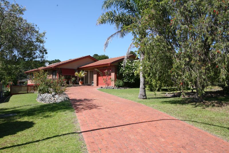 6 Emma Close, DALMENY NSW 2546