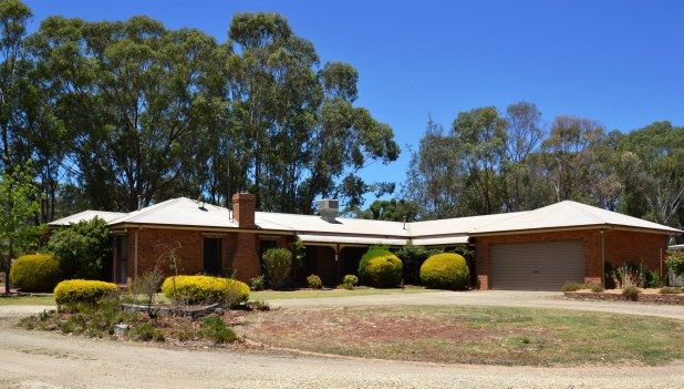 69 Redbank Road, SEYMOUR VIC 3660