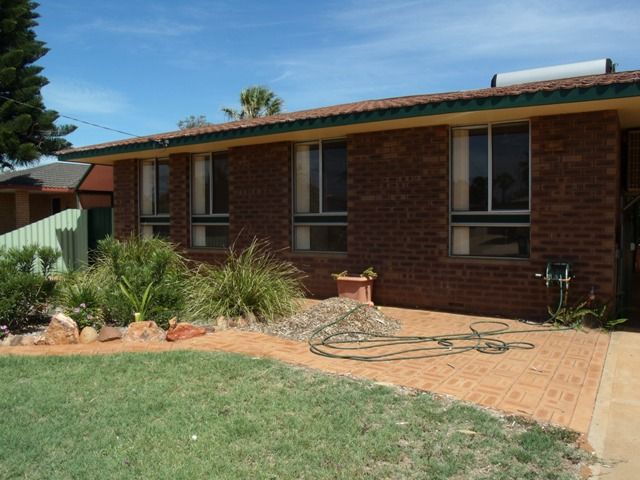 13 Willesee Street, CARNARVON WA 6701