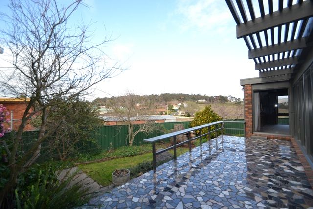 11 Priestley Crescent, SEYMOUR, VIC 3660