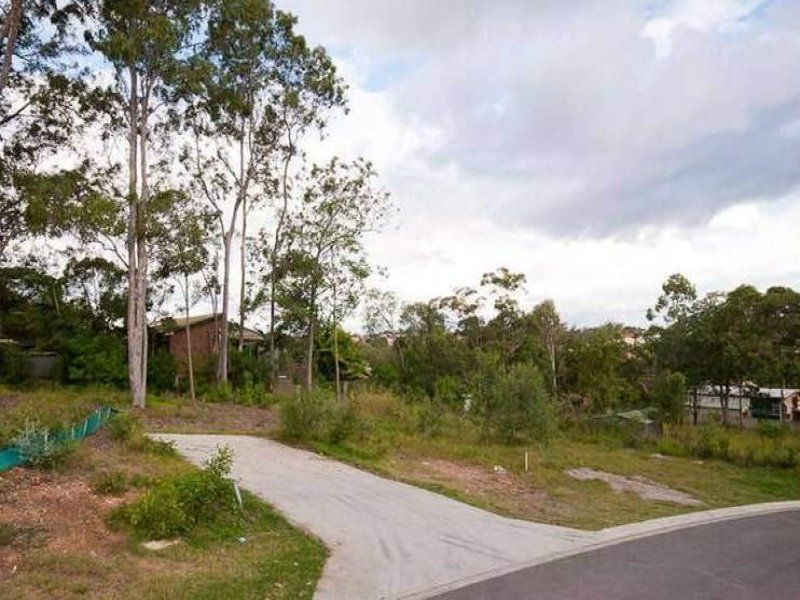 8 Hughes  Street, MCDOWALL, QLD 4053