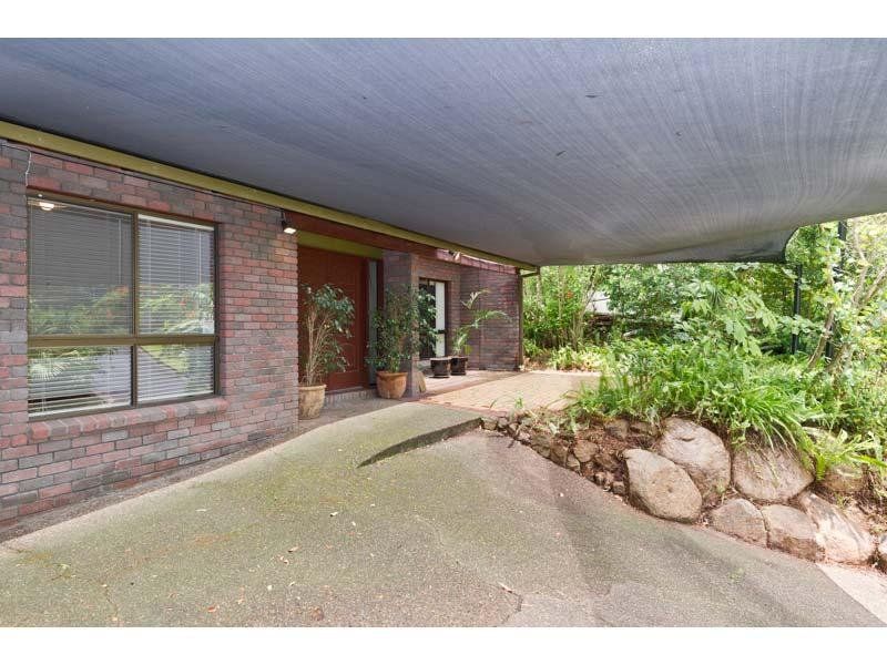 14 Struan Street, CHAPEL HILL QLD 4069