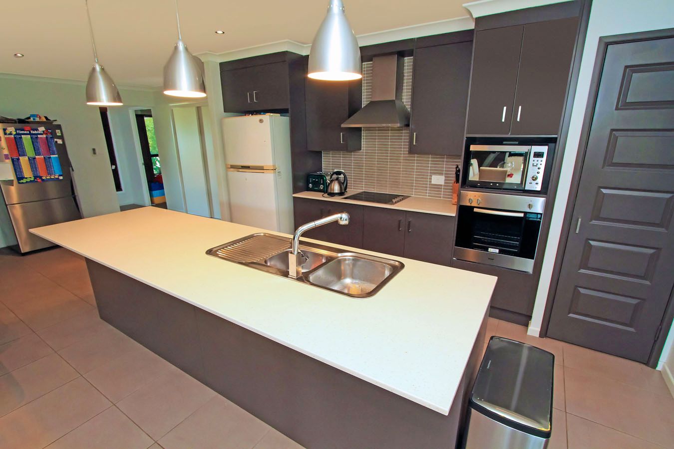 54 Lakeview Circuit, MULAMBIN, QLD 4703